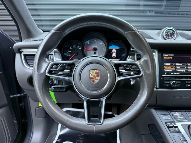 porsche-macan-diesel-2014-big-13