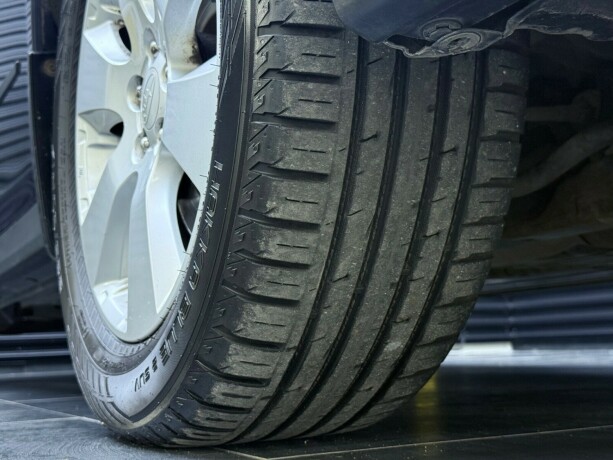 subaru-outback-bensin-2012-big-11