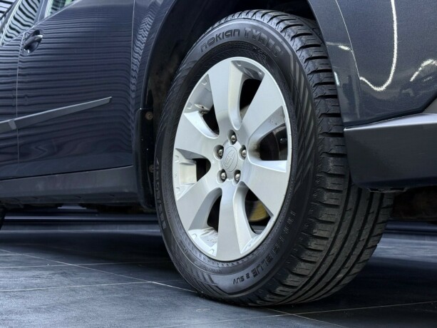 subaru-outback-bensin-2012-big-10