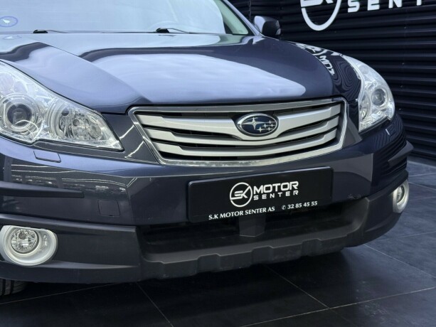 subaru-outback-bensin-2012-big-7