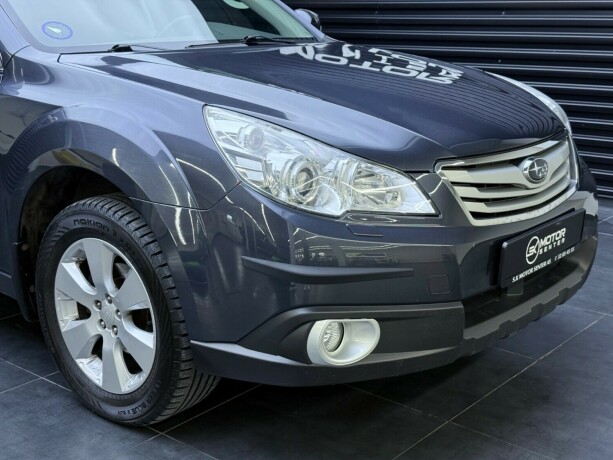 subaru-outback-bensin-2012-big-4