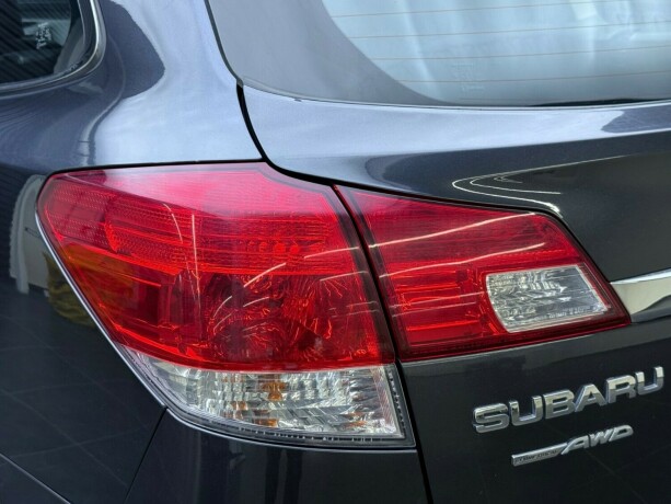 subaru-outback-bensin-2012-big-9