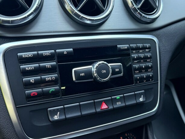 mercedes-benz-cla-bensin-2014-big-27