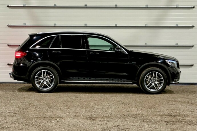 mercedes-benz-glc-elektrisitetbensin-2018-big-1