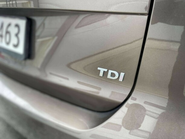 volkswagen-touran-diesel-2013-big-8