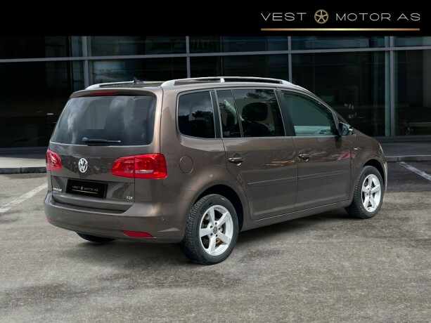 volkswagen-touran-diesel-2013-big-7