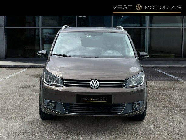 volkswagen-touran-diesel-2013-big-1