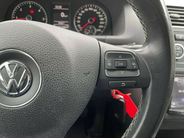 volkswagen-touran-diesel-2013-big-16