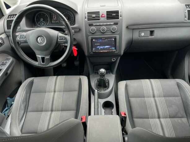 volkswagen-touran-diesel-2013-big-14