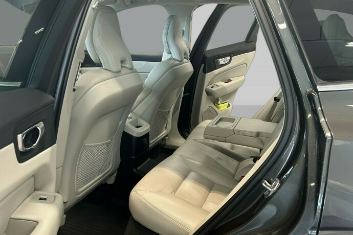 volvo-xc-60-elektrisitetbensin-2021-big-15