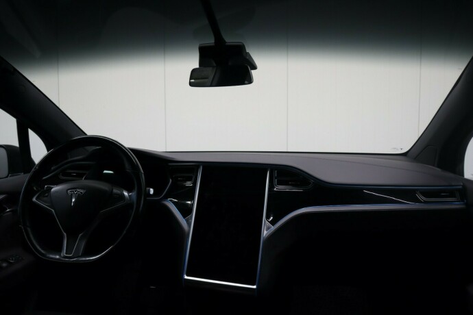 tesla-model-x-elektrisitet-2017-big-34