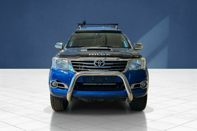 toyota-hilux-diesel-2015-big-2