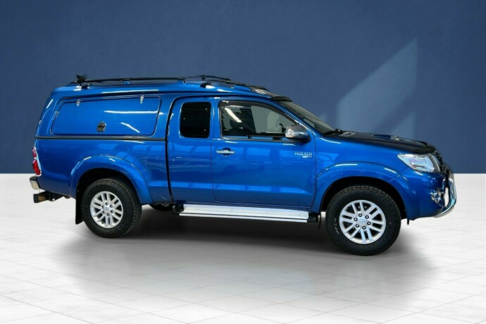 toyota-hilux-diesel-2015-big-3