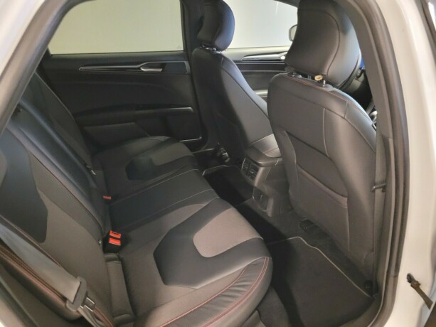 ford-mondeo-diesel-2018-big-17