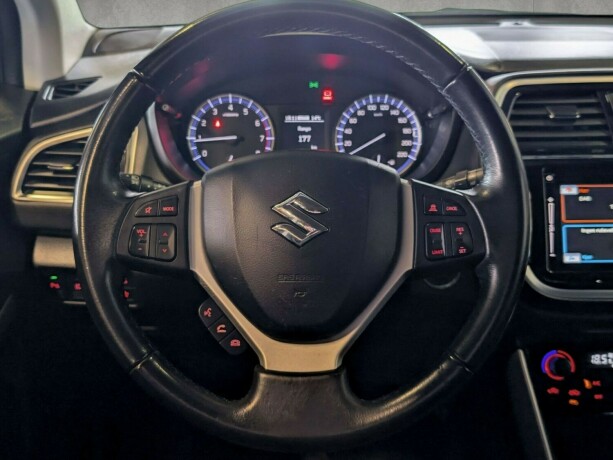 suzuki-sx4-s-cross-elektrisitetbensin-2020-big-15