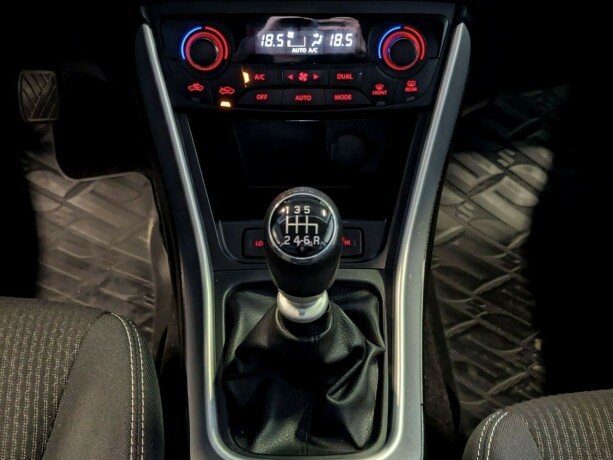 suzuki-sx4-s-cross-elektrisitetbensin-2020-big-18