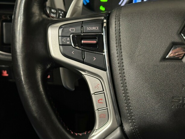 mitsubishi-outlander-elektrisitetbensin-2017-big-14