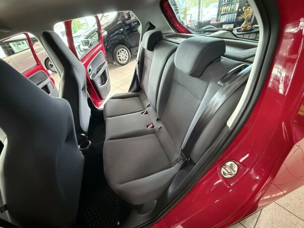 volkswagen-up-bensin-2016-big-26