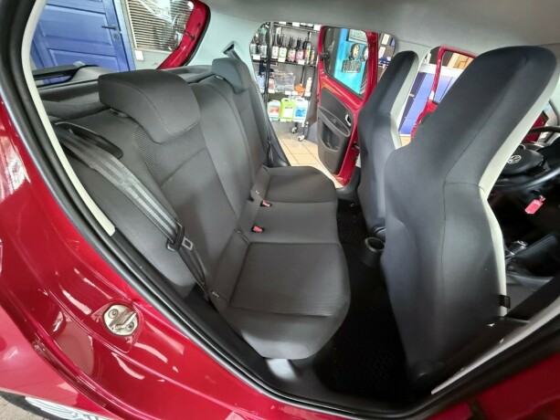 volkswagen-up-bensin-2016-big-25