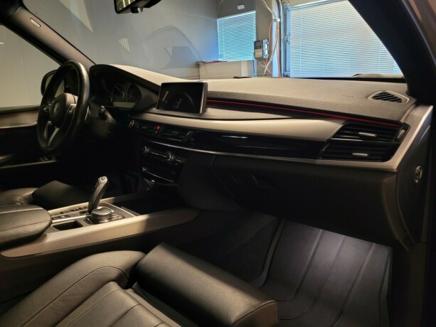 bmw-x5-elektrisitetbensin-2018-big-16