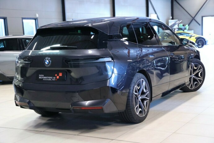 bmw-ix-xdrive-40-elektrisitet-2022-big-2