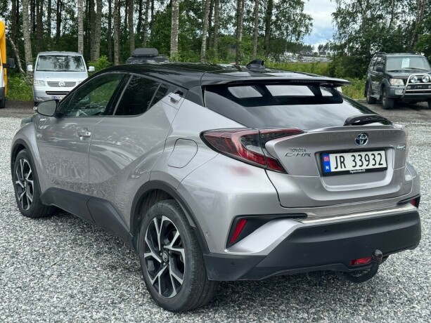 toyota-c-hr-elektrisitetbensin-2020-big-4