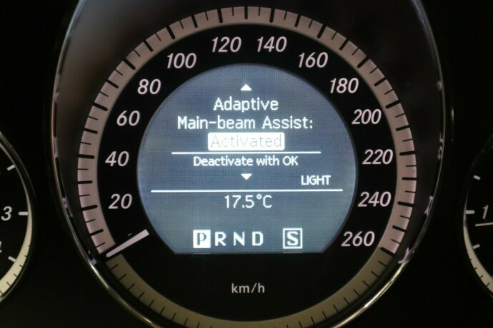 mercedes-benz-e-klasse-diesel-2010-big-31