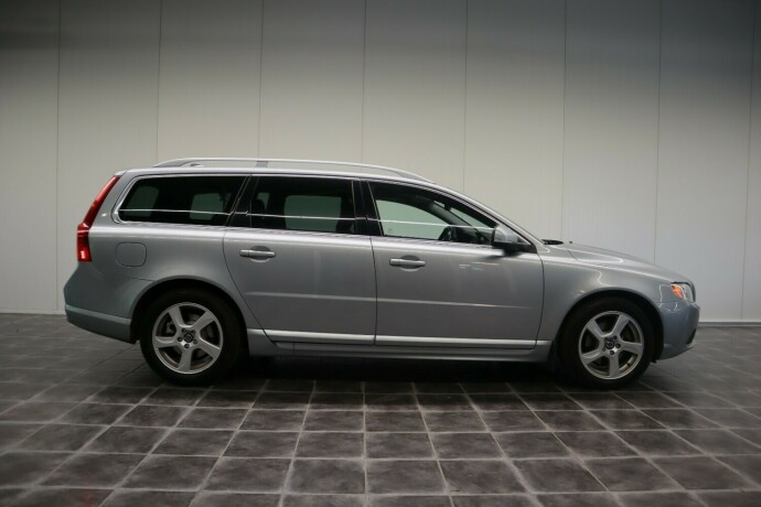 volvo-v70-diesel-2013-big-2