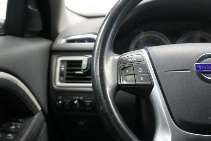 volvo-v70-diesel-2013-big-21