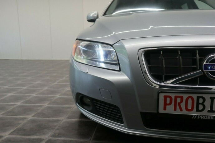 volvo-v70-diesel-2013-big-9