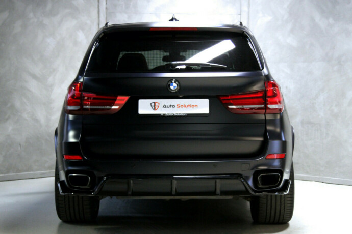 bmw-x5-bensin-2017-big-46
