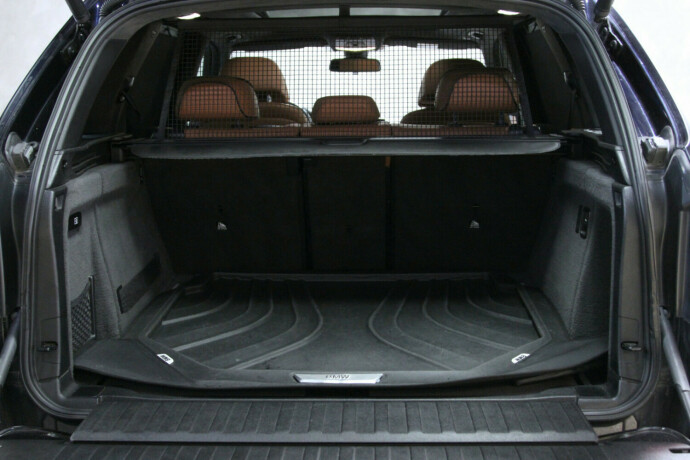 bmw-x5-bensin-2017-big-49