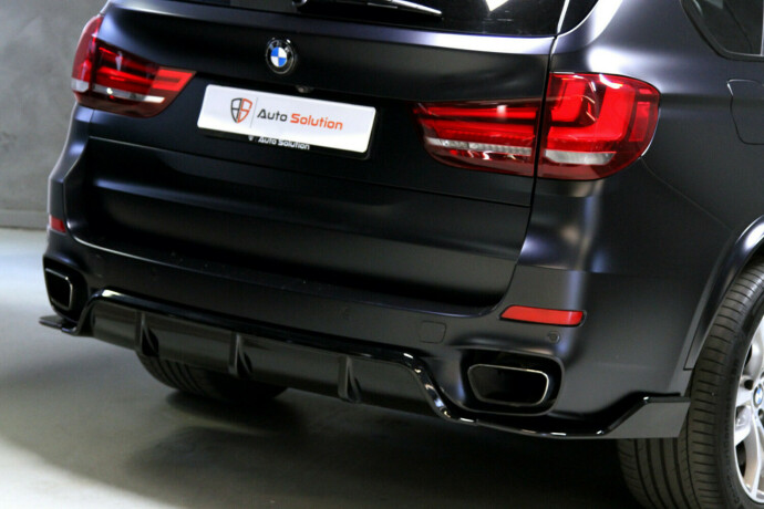 bmw-x5-bensin-2017-big-47