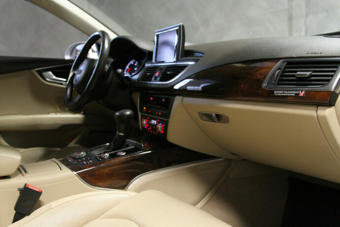 audi-a7-diesel-2011-big-6