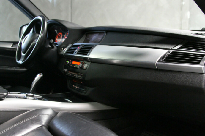 bmw-x5-diesel-2010-big-5