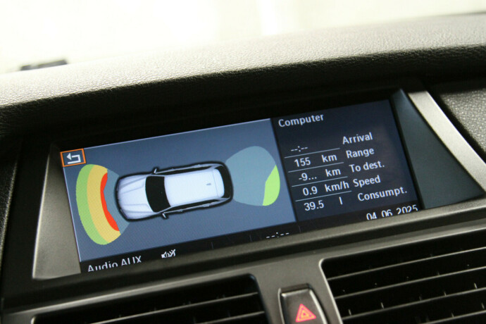 bmw-x5-diesel-2010-big-7