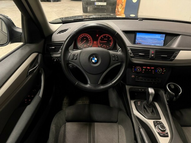 bmw-x1-diesel-2011-big-13