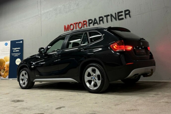 bmw-x1-diesel-2011-big-4
