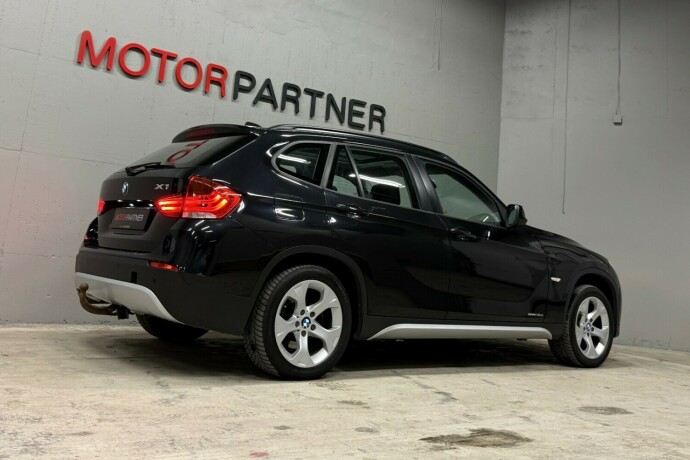 bmw-x1-diesel-2011-big-7
