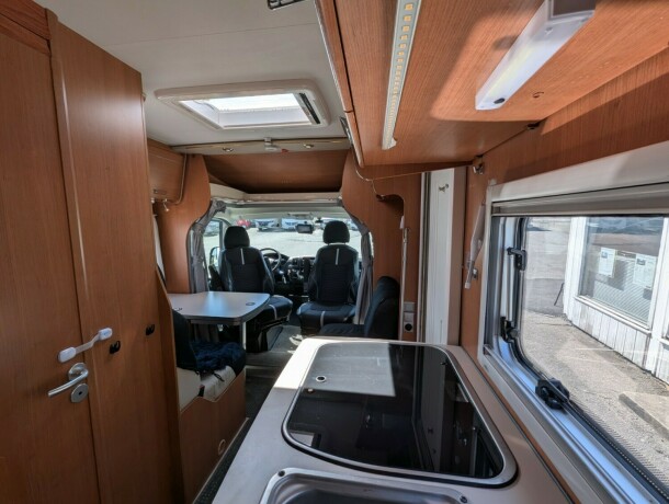 pilote-moveoo-queensbed-lav-km-god-nyttelast-truma-6eh-b-f248rerkort-lettkj248rt-u-7-meter-diesel-2012-big-36