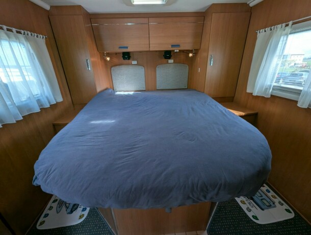 pilote-moveoo-queensbed-lav-km-god-nyttelast-truma-6eh-b-f248rerkort-lettkj248rt-u-7-meter-diesel-2012-big-35