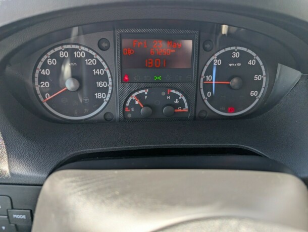 pilote-moveoo-queensbed-lav-km-god-nyttelast-truma-6eh-b-f248rerkort-lettkj248rt-u-7-meter-diesel-2012-big-19