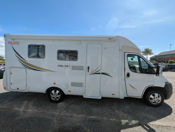 pilote-moveoo-queensbed-lav-km-god-nyttelast-truma-6eh-b-f248rerkort-lettkj248rt-u-7-meter-diesel-2012-big-4