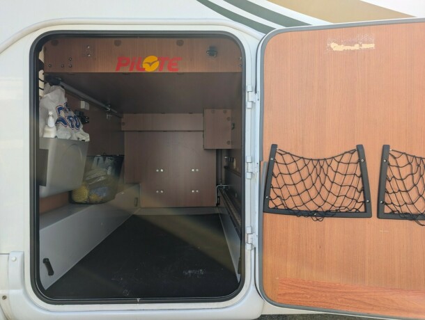 pilote-moveoo-queensbed-lav-km-god-nyttelast-truma-6eh-b-f248rerkort-lettkj248rt-u-7-meter-diesel-2012-big-11