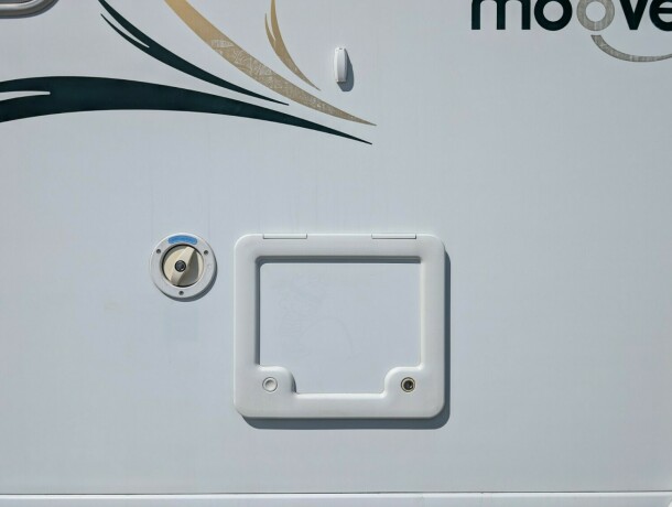 pilote-moveoo-queensbed-lav-km-god-nyttelast-truma-6eh-b-f248rerkort-lettkj248rt-u-7-meter-diesel-2012-big-9