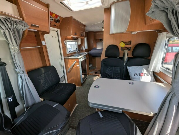 pilote-moveoo-queensbed-lav-km-god-nyttelast-truma-6eh-b-f248rerkort-lettkj248rt-u-7-meter-diesel-2012-big-24