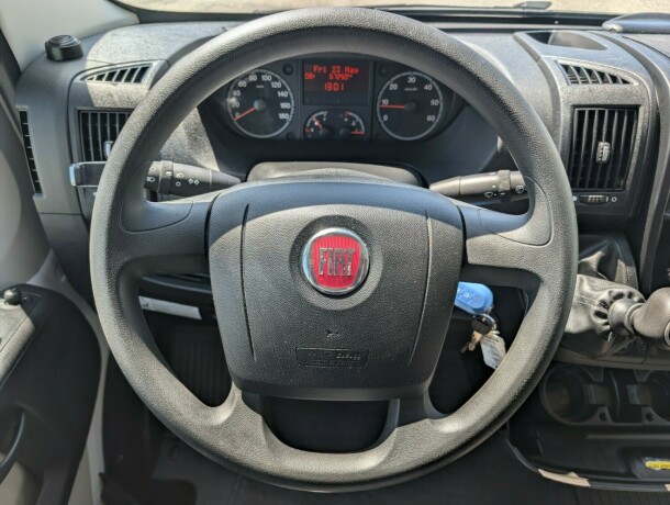 pilote-moveoo-queensbed-lav-km-god-nyttelast-truma-6eh-b-f248rerkort-lettkj248rt-u-7-meter-diesel-2012-big-18