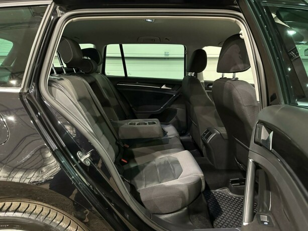 volkswagen-golf-bensin-2019-big-8