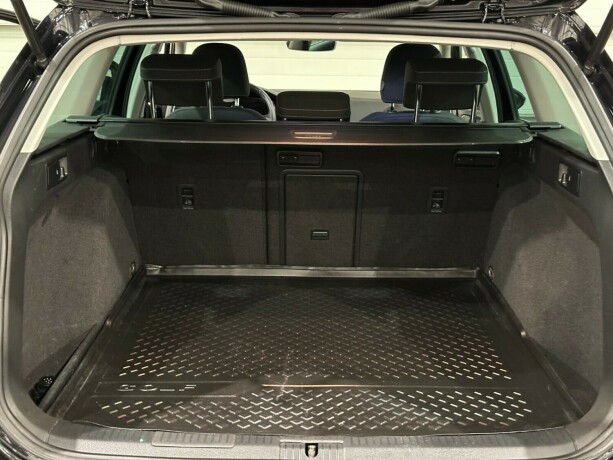 volkswagen-golf-bensin-2019-big-9