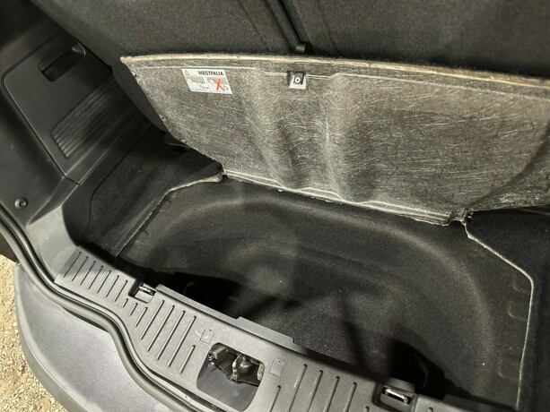 ford-s-max-diesel-2010-big-16